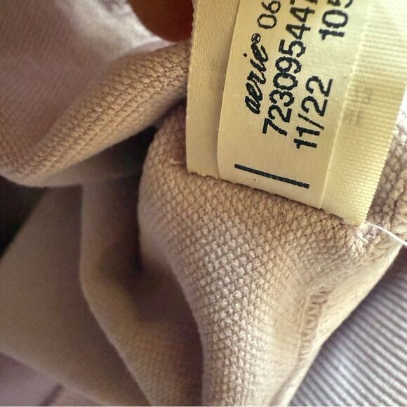 Aerie offline sidewalk crop top - Picture 5 of 5